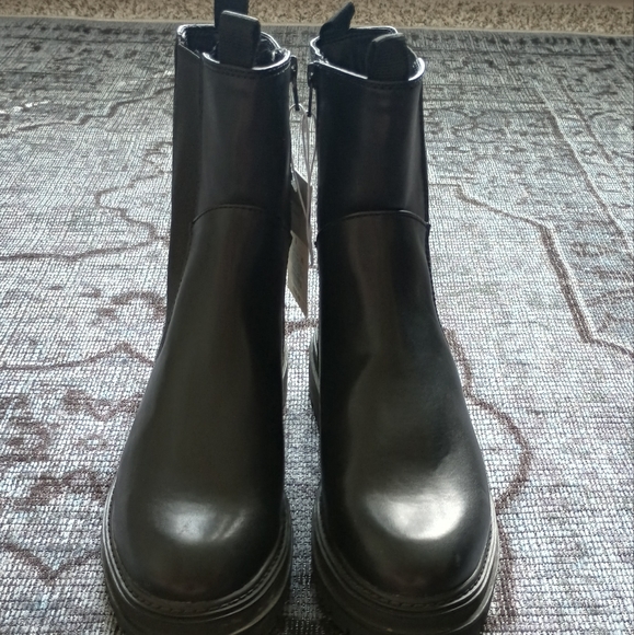 A New day - Picture 1 of 9